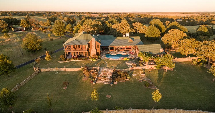 Renowned NFL Figure Terry Bradshaw Sells Beloved Ranch Amid Cancer Struggles